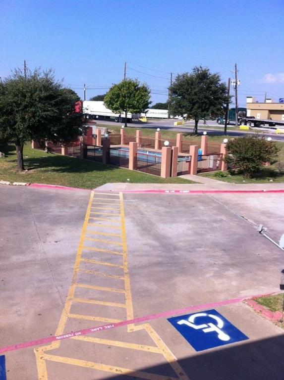 Express Inn Dallas Zewnętrze zdjęcie